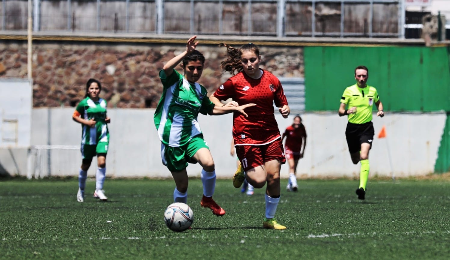 U-17 Kızlar Türkiye şampiyonası müthiş gollerle başladı! - Resim : 1