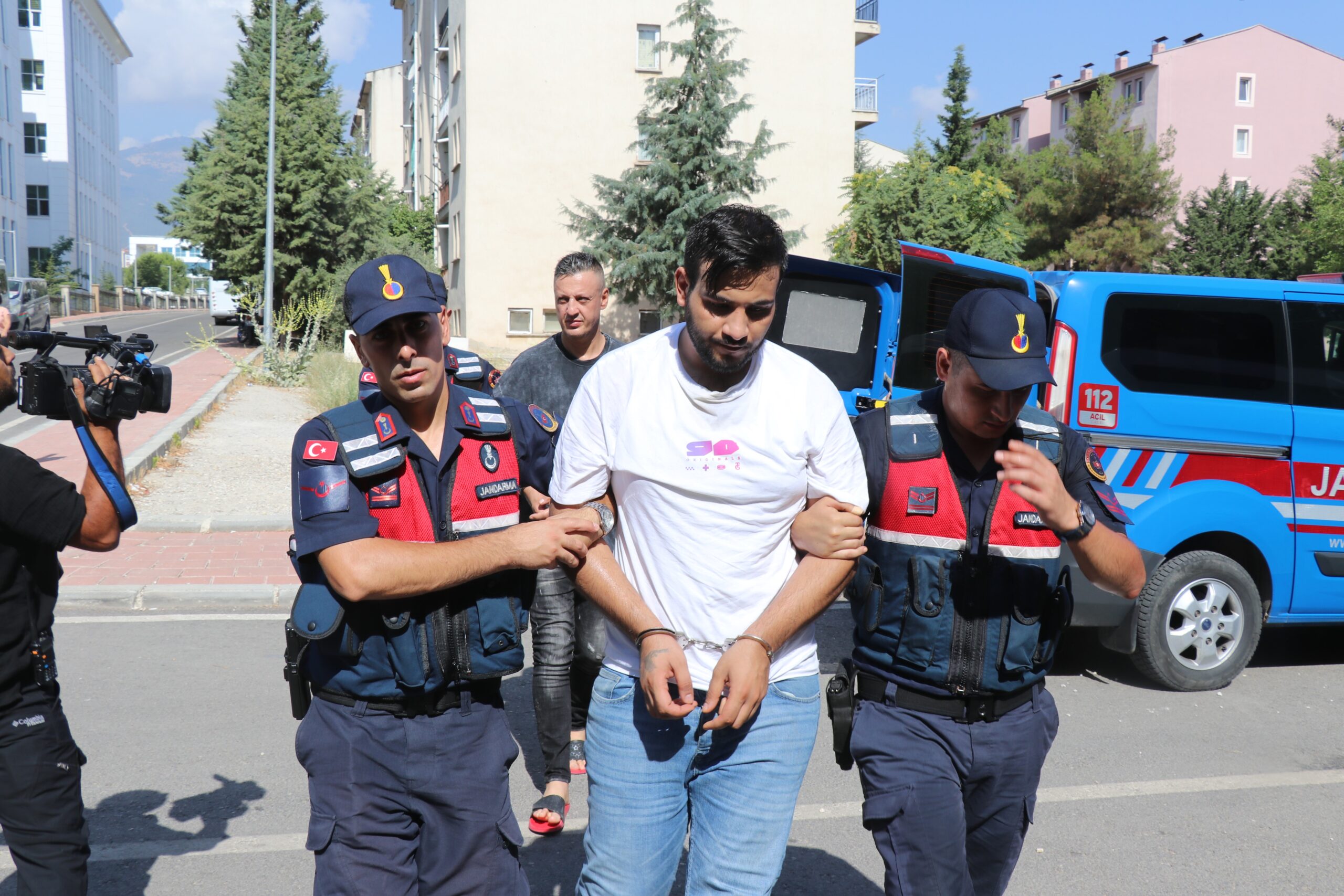 25 ilde dolandırıcılık yapan şahıs: Hak ettikleri için dolandırıyorum - Resim : 3