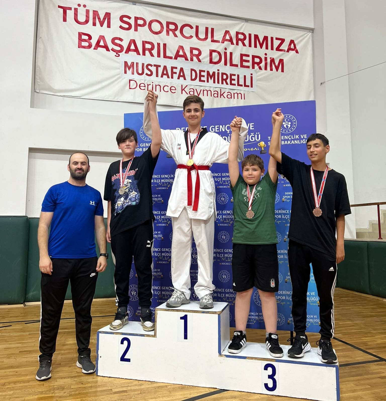 Gölcük Belediyespor Taekwandocuları Kocaeli Şampiyonu - Resim : 3