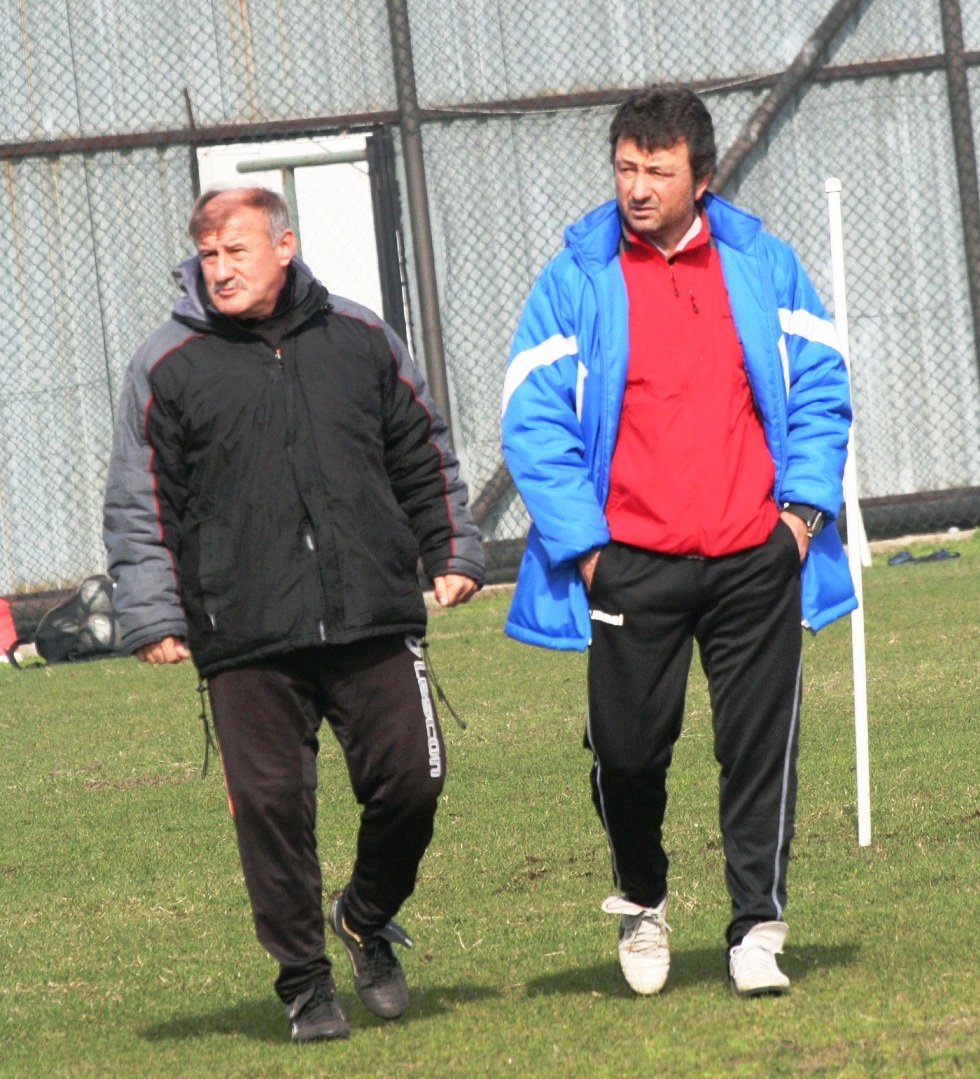 İzmit Futbol Kulübü, Veli Akbaş'a emanet! - Resim : 5