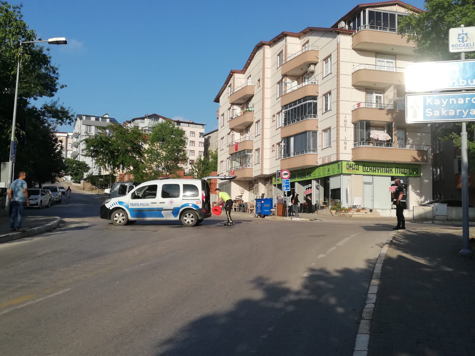 Kandıra emniyeti AK Parti için teyakkuzda! Yollar kapatıldı basına GBT kontrolü - Resim : 3