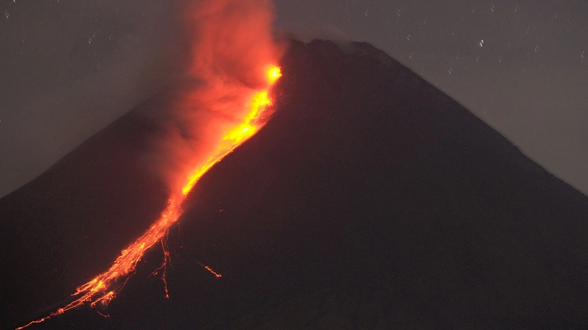 Merapi Yanardağı’nda volkanik hareketlilik devam ediyor