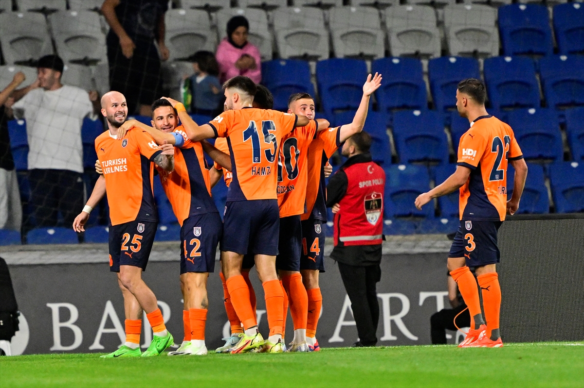 Temsilcimiz Başakşehir farka koştu: 6-1