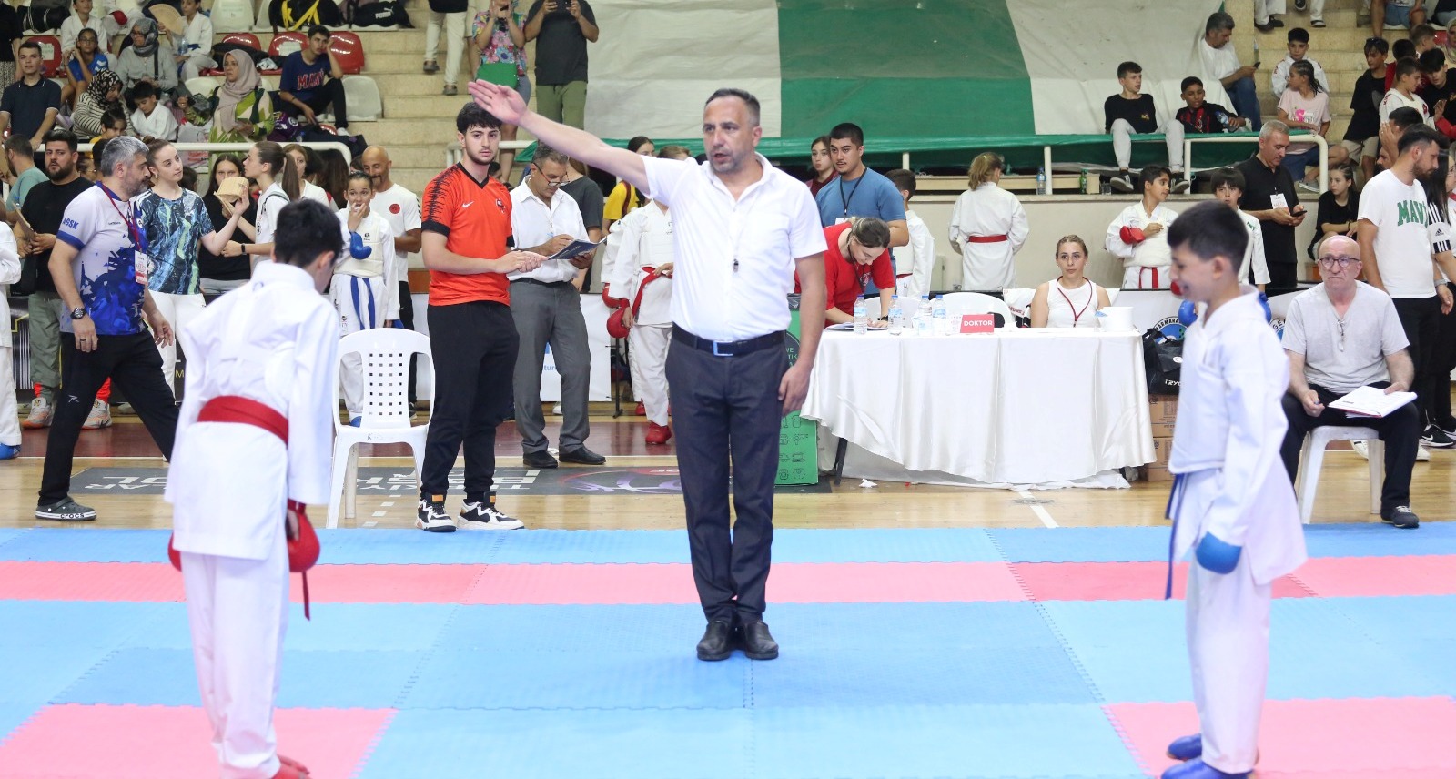 Uluslararası Gemlik Karate Turnuvası çok büyüyor! - Resim : 21