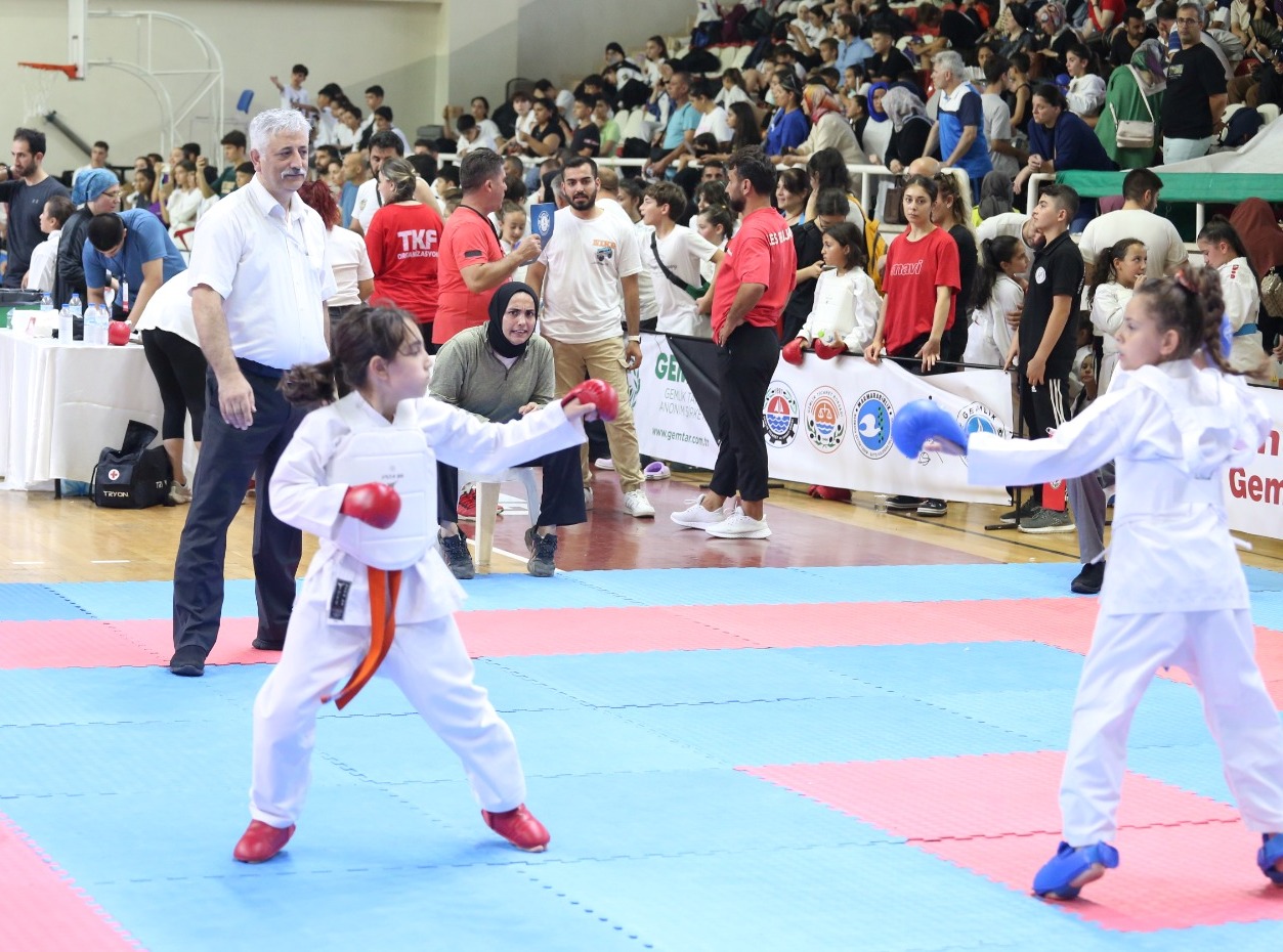 Uluslararası Gemlik Karate Turnuvası çok büyüyor! - Resim : 6