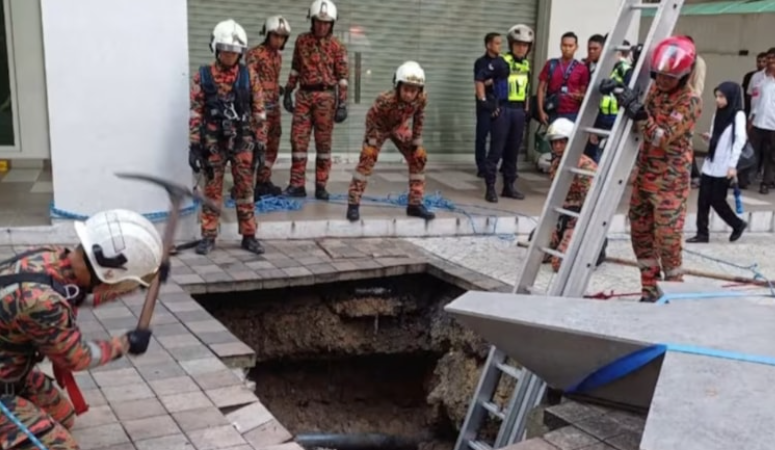 Aniden açılan çukura düşen kadın 8 gündür aranıyor