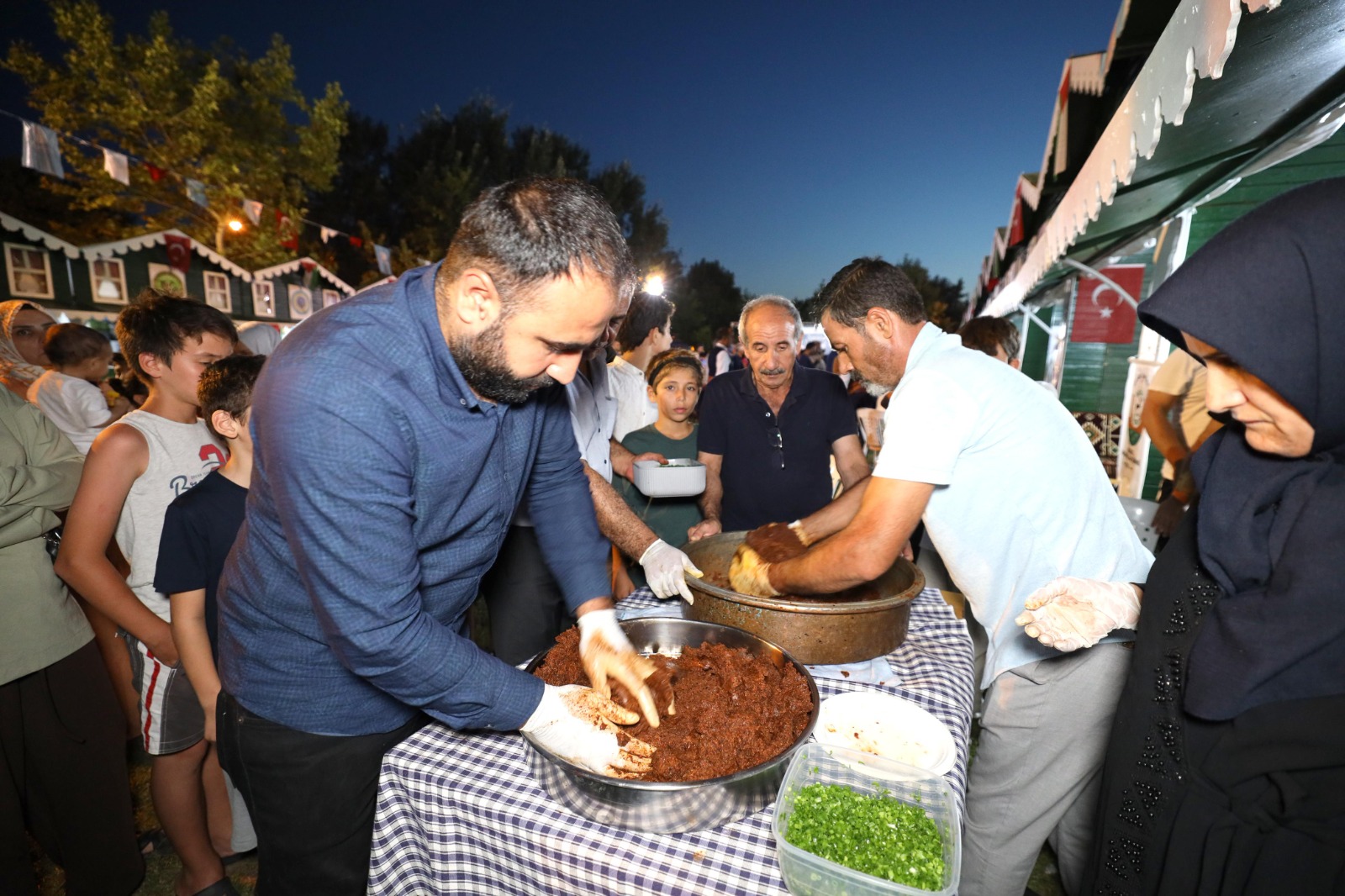 Başiskele’de farklı kültürler bir aradaydı! Kültür Günleri’ne yoğun ilgi - Resim : 3