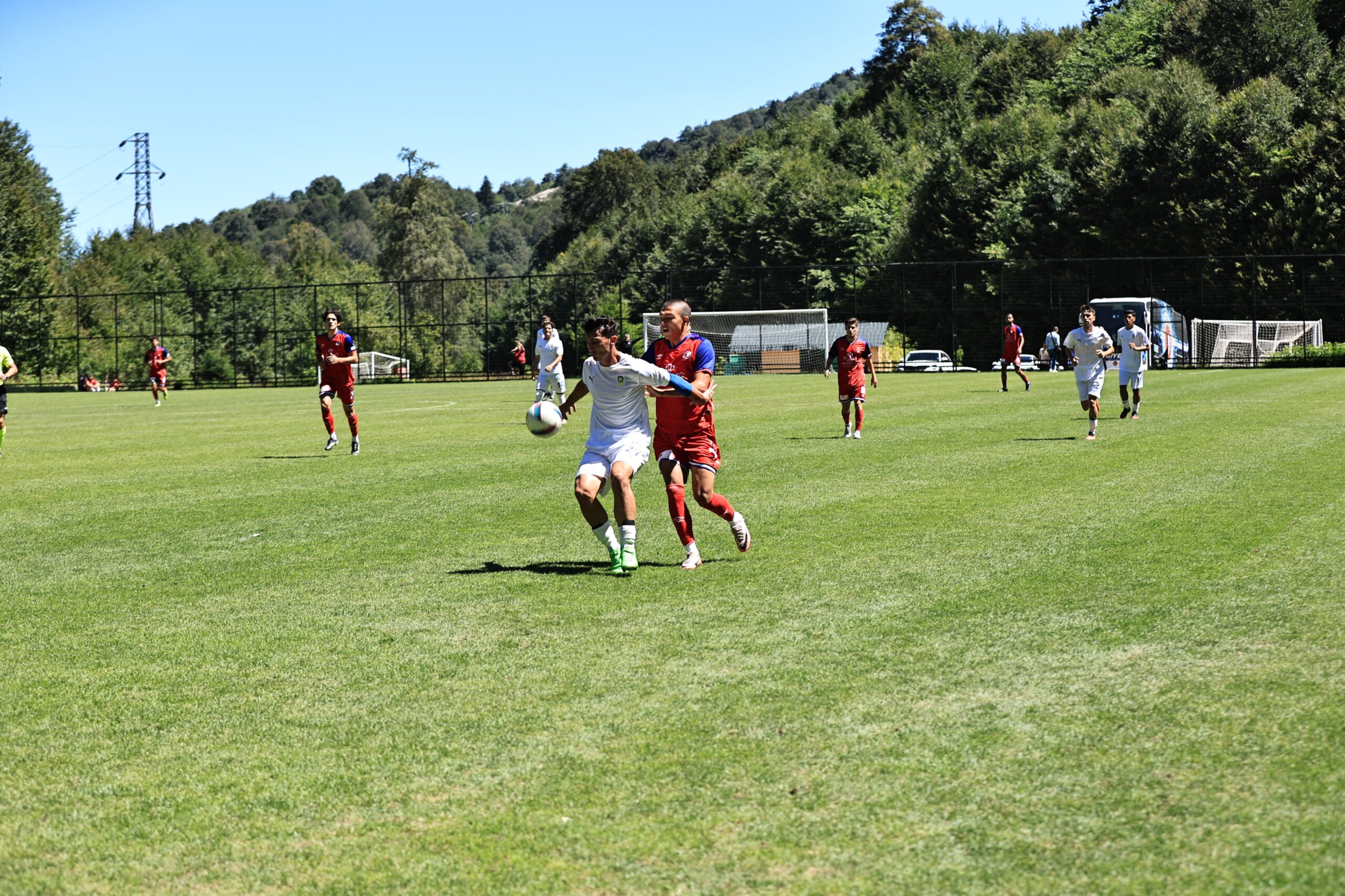 Belediye Derincespor’da gençler ısınıyor - Resim : 5