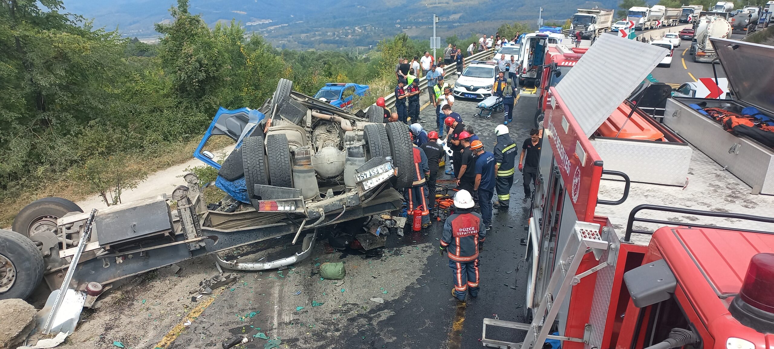 Bolu Dağı Geçişi'nde feci kaza: Ölü ve yaralılar var! - Resim : 1