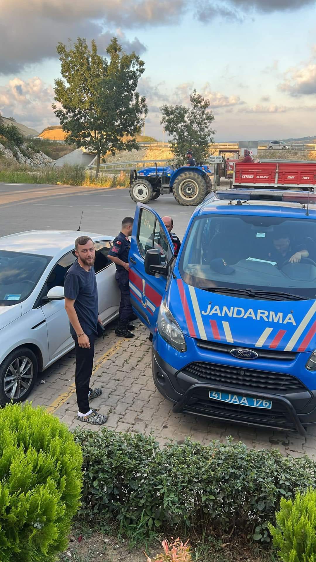 Çöp tesisi protestosu: Tarık İnce gözaltına alındı - Resim : 1