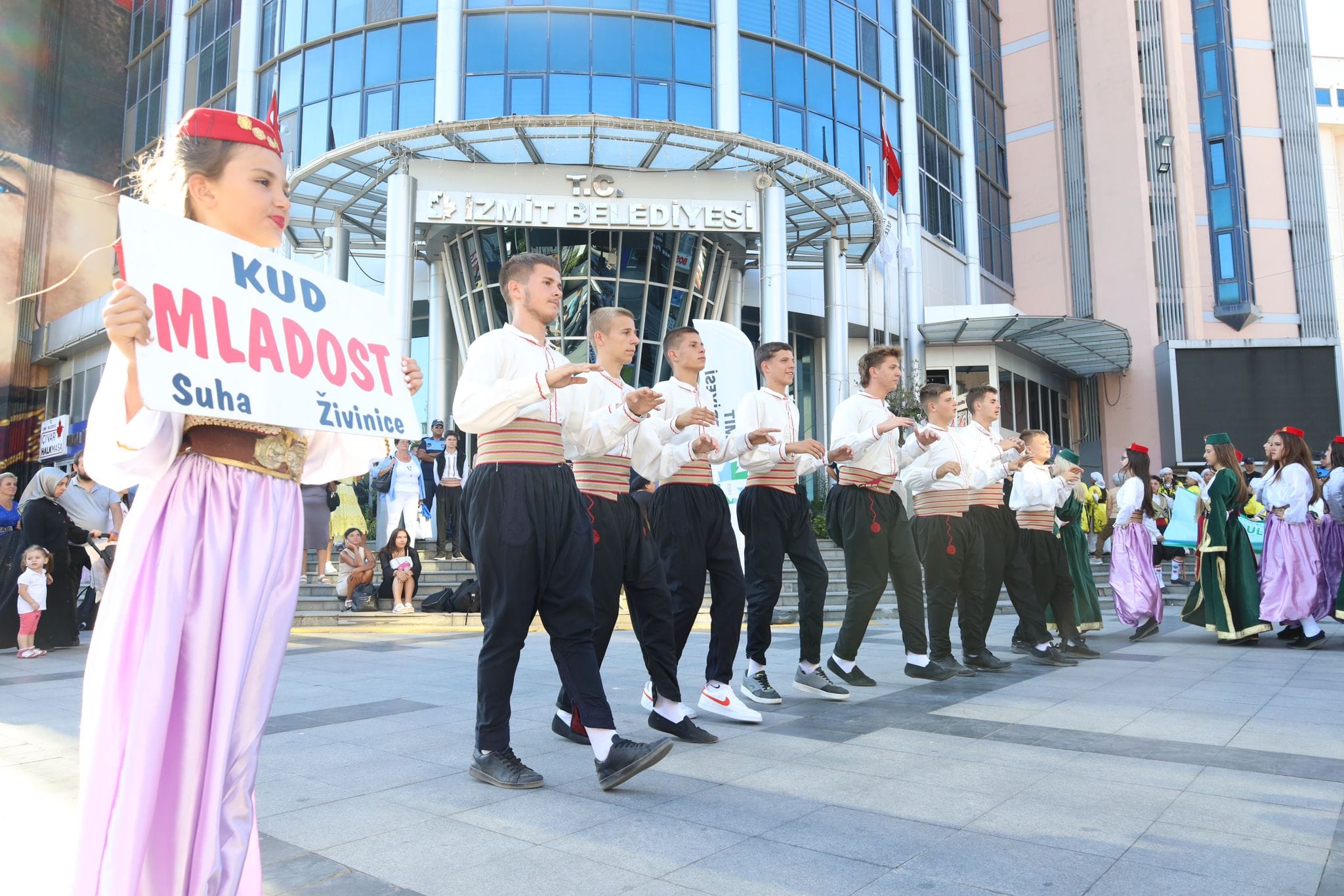 Kardeşlerimiz gelmiş hoş gelmiş - Resim : 11