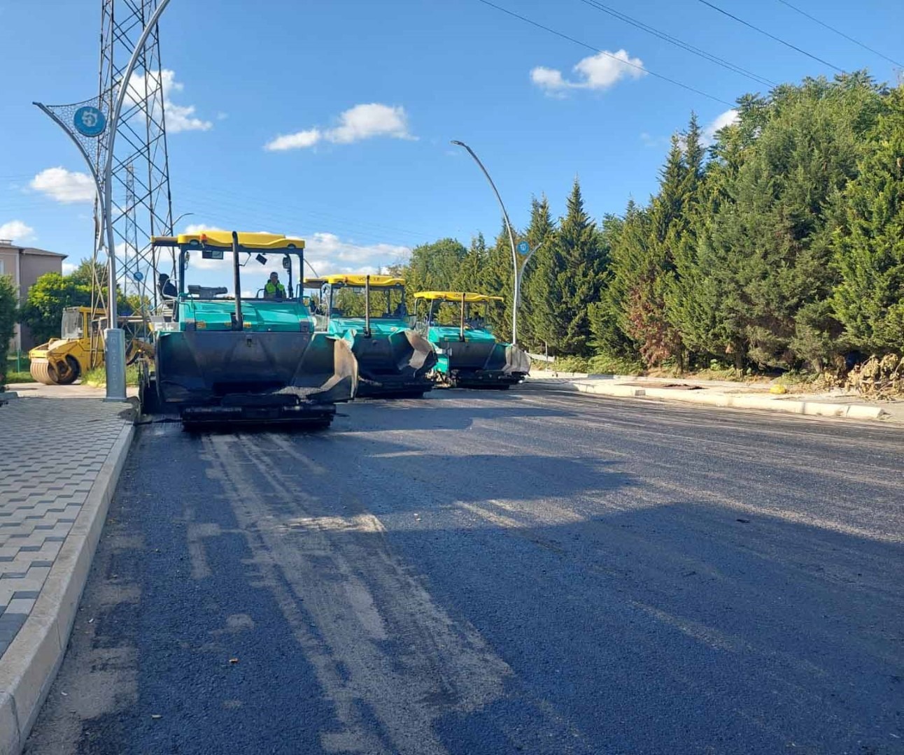 Kartepe’de bir cadde baştan aşağı yenilendi! - Resim : 2