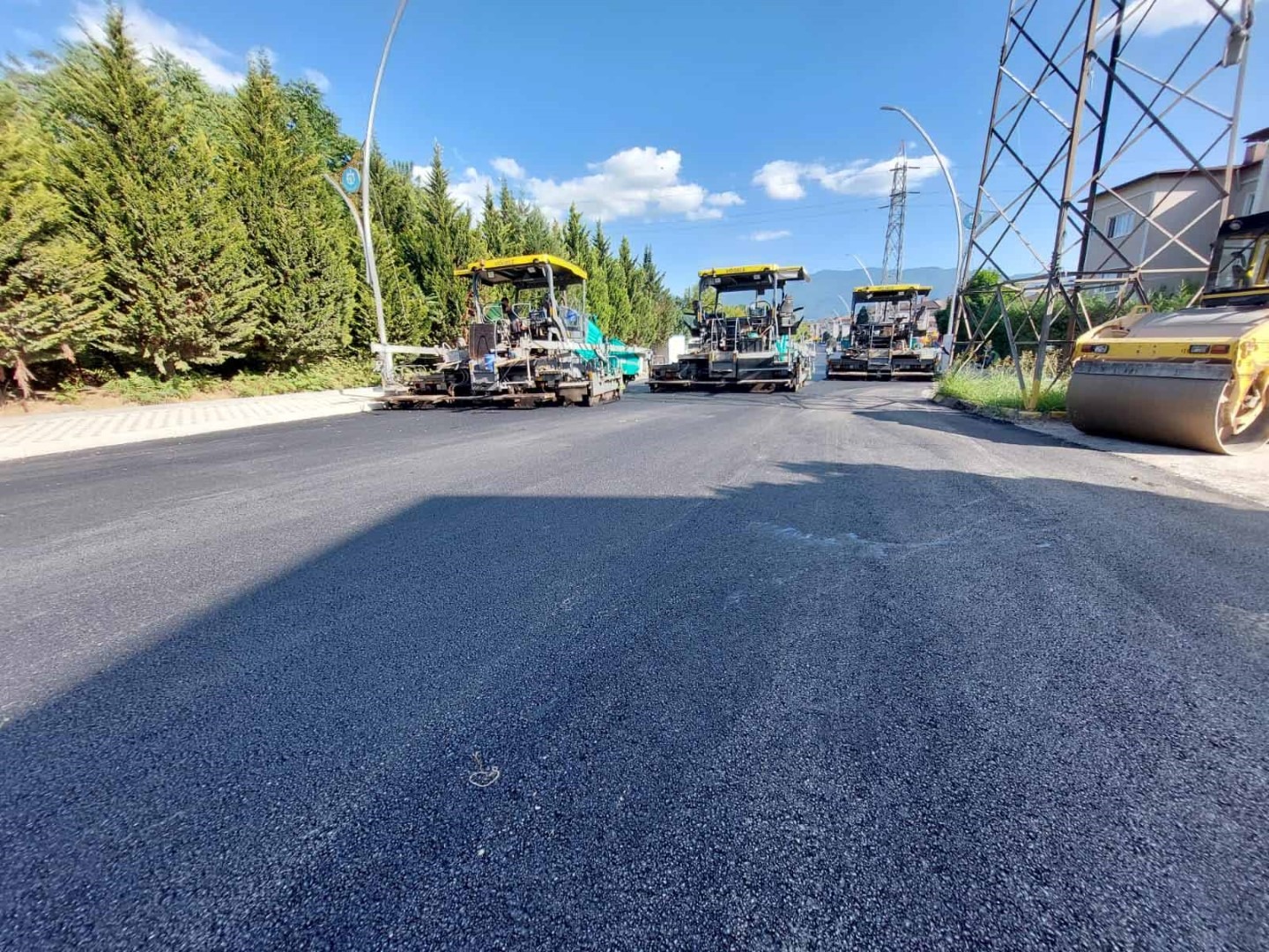 Kartepe’de bir cadde baştan aşağı yenilendi! - Resim : 3