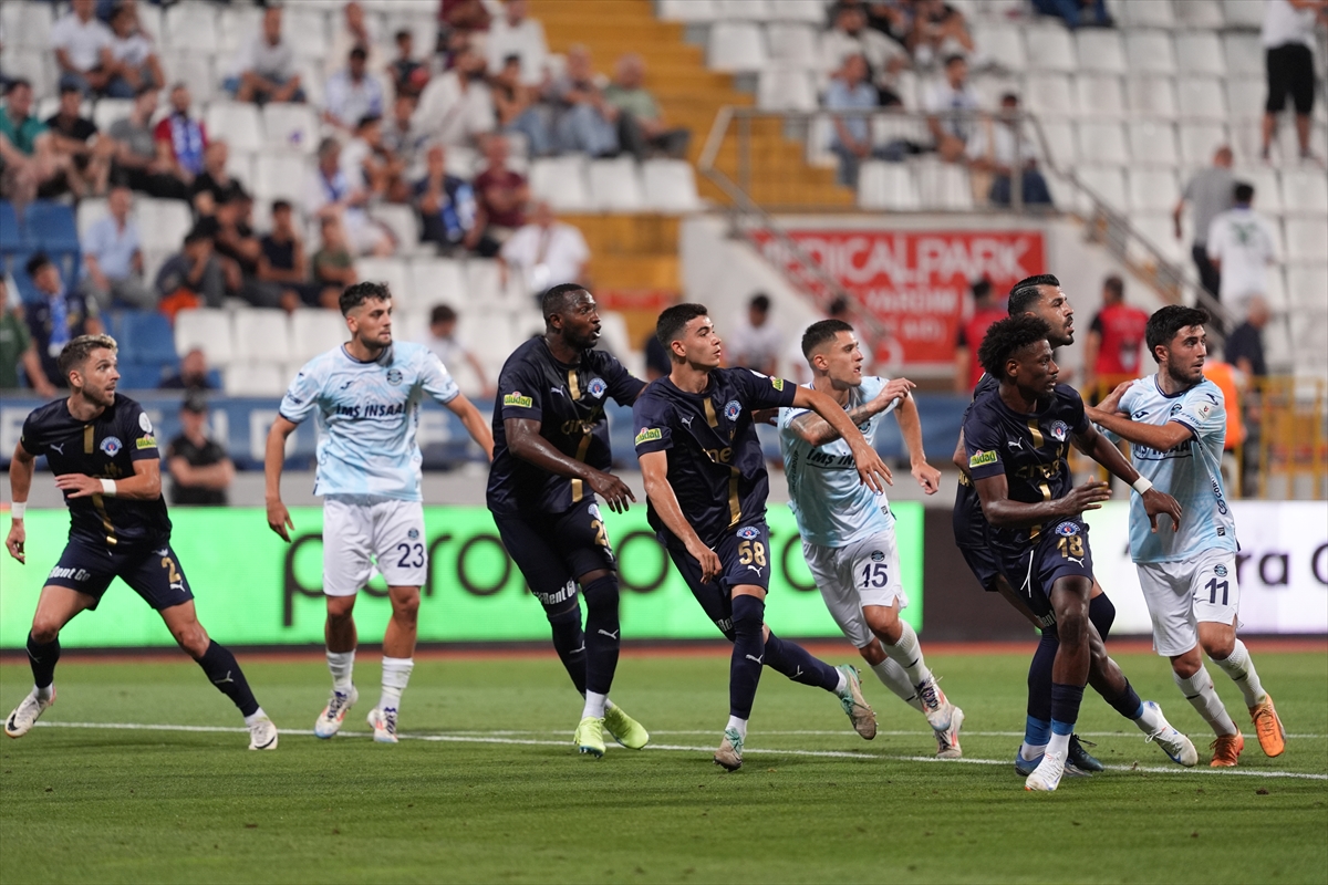 Kasımpaşa kaçtı Adana Demir yakaladı "2-2" - Resim : 2