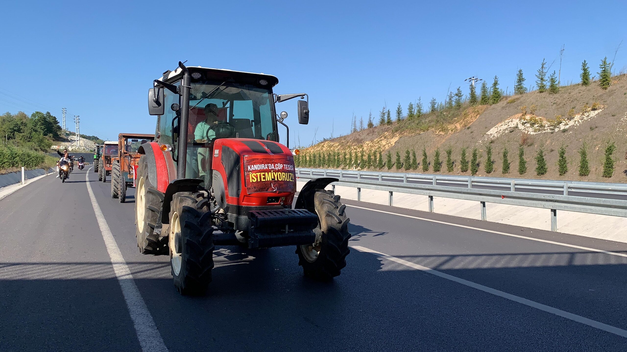 Traktörlü eylemin adresi değişti - Resim : 5