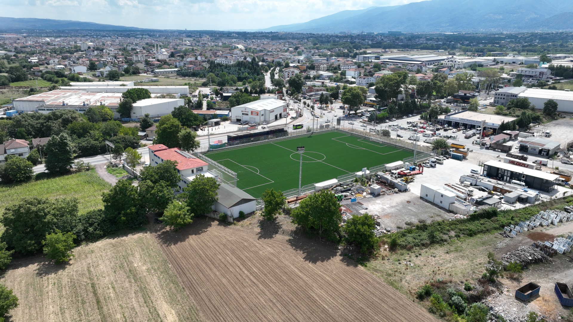 Yakup Altun Stadı’nda sona doğru - Resim : 2