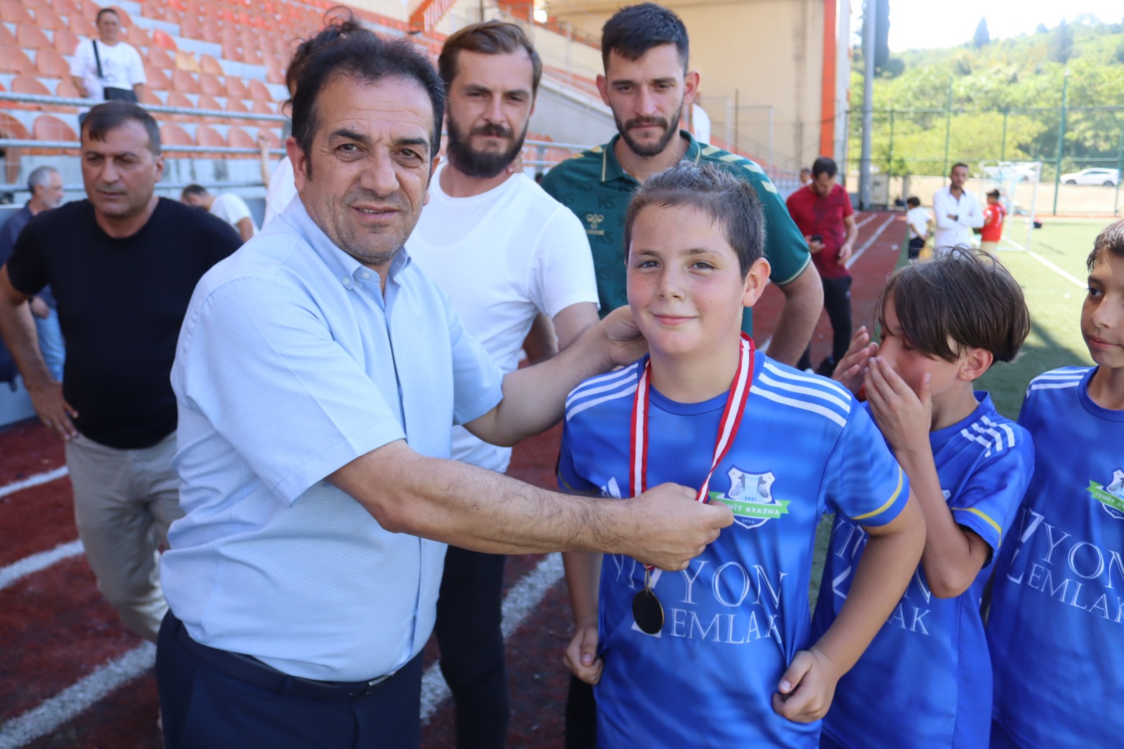 Zafer Bayramı minik futbolcularla çok daha güzel! - Resim : 14