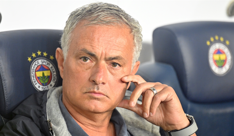 Jose Mourinho’dan maç sonu olay açıklamalar! “Salakça ama…”