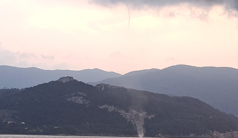 Karadeniz’de oluşan hortumlar heyecan yarattı