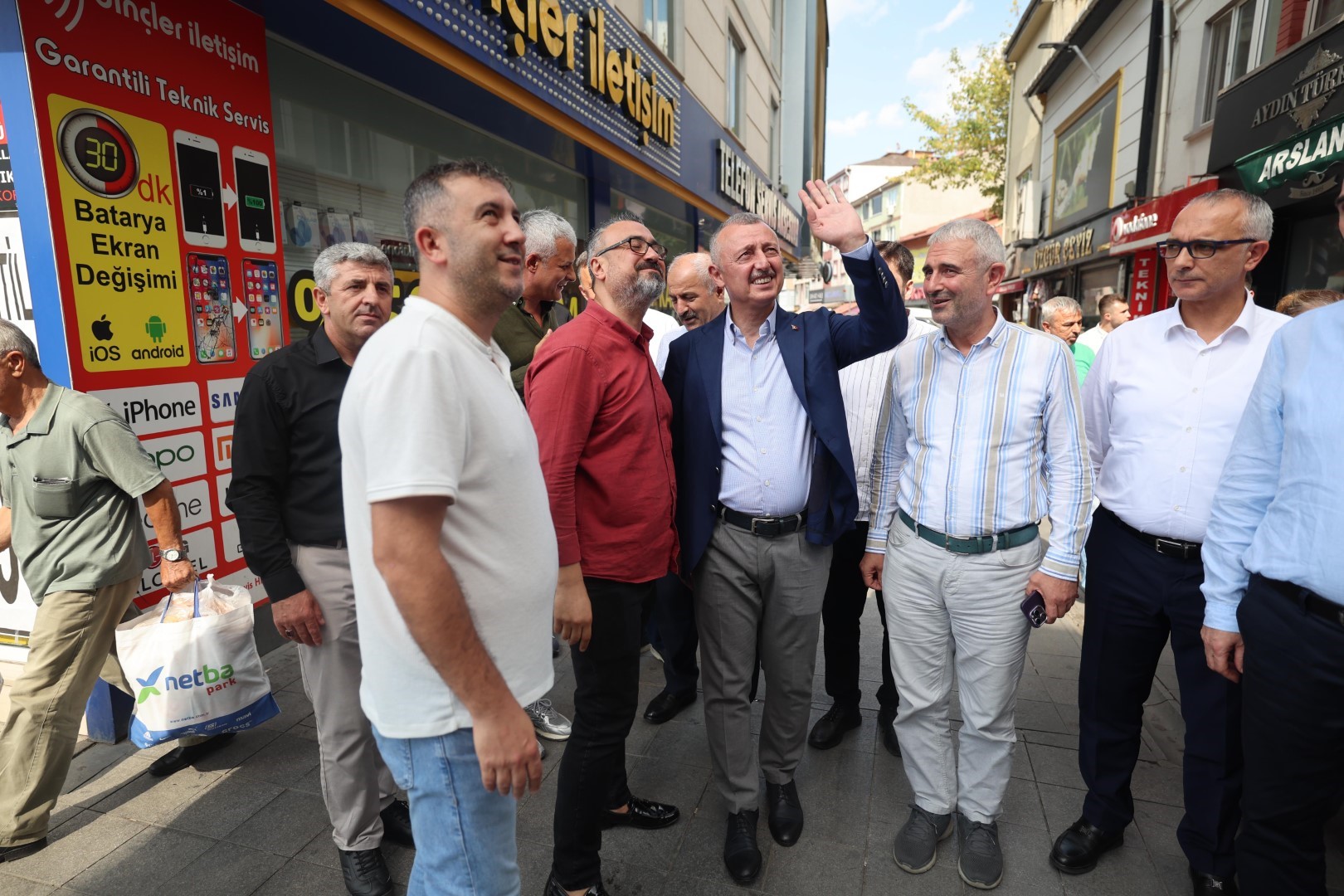 Büyükakın: Bir belediye başkanı bu sözünü unutmadan çalışmalı - Resim : 1