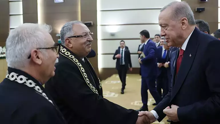 Cumhurbaşkanı Erdoğan, Anayasa Mahkemesi'ndeki törenine katıldı - Resim : 1