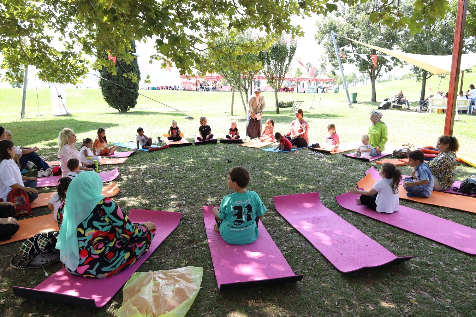 İzmit’teki festival son buldu! Son gün uçurtma uçurdular - Resim : 1