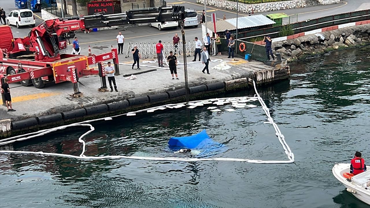 Korku dolu anlar: TIR denize düştü - Resim : 2