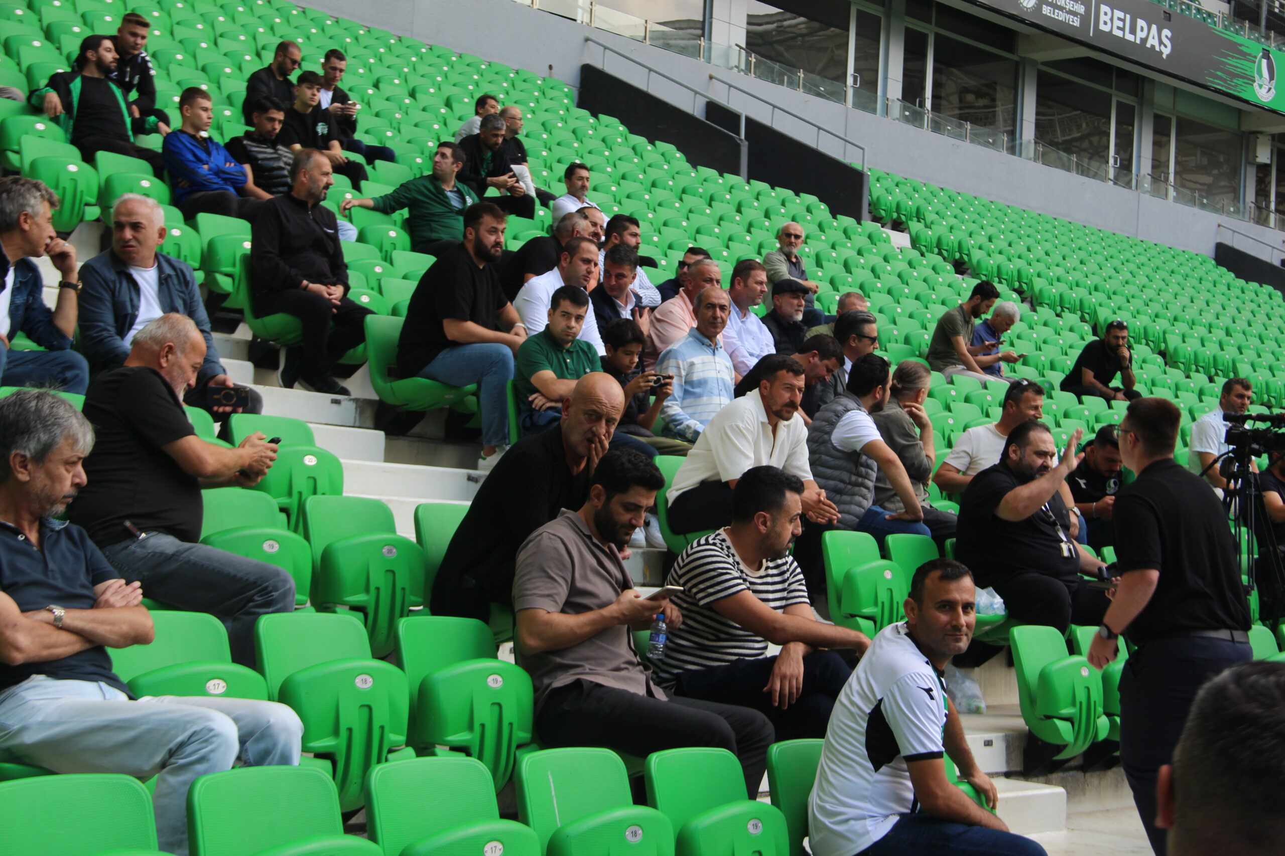 Sakaryaspor'da yeniden Genç dönemi! Önceki yönetim ibra edilmedi - Resim : 3