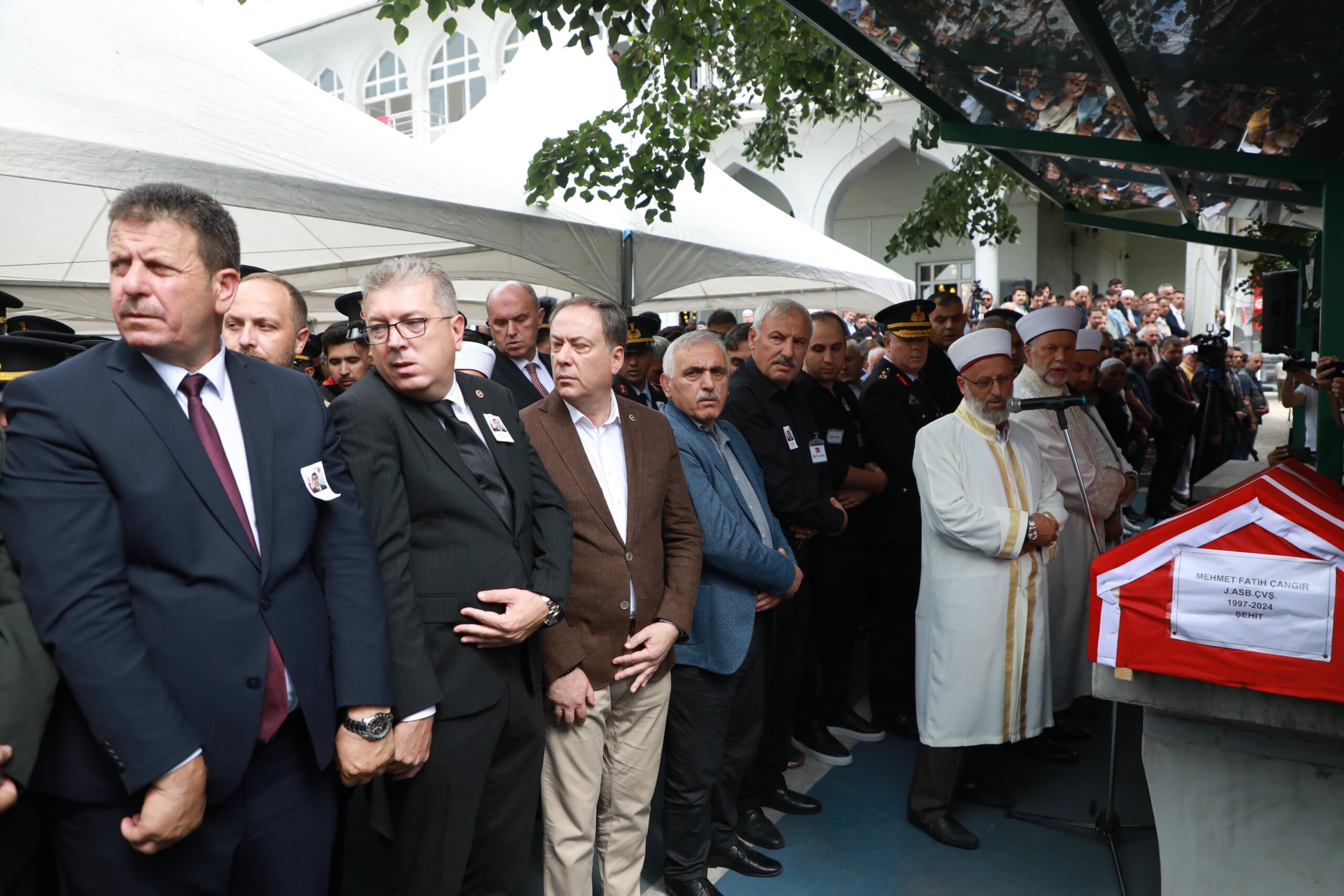 Sözleneli 20 gün olmuştu, şehit oldu! Son yolculuğuna uğurlandı - Resim : 2