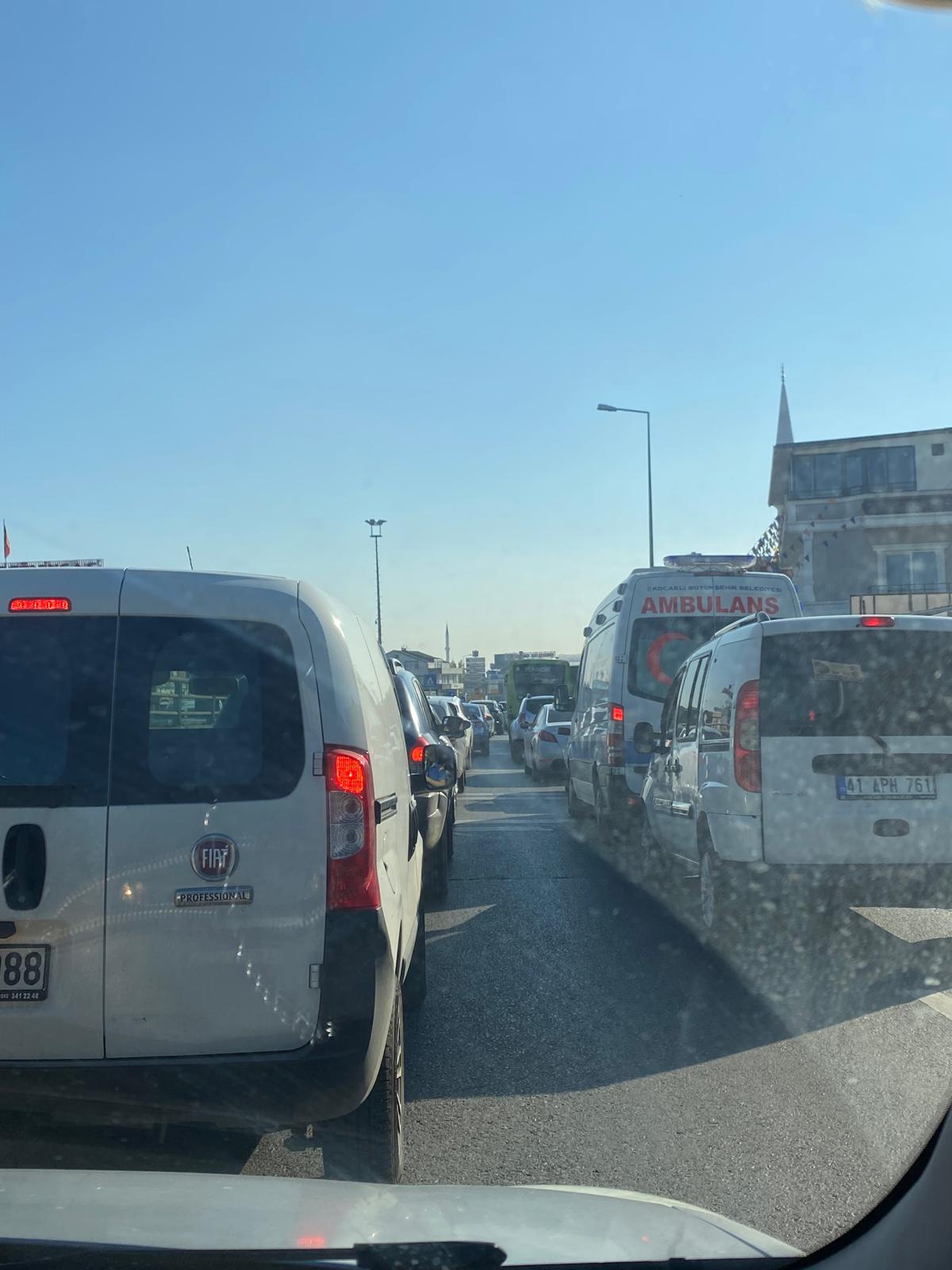 Yine Pazartesi yine Gölcük-İzmit yolu kilit! - Resim : 2