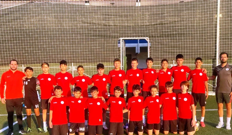 Körfez Gençlerbirliği U-14 durdurulamıyor!